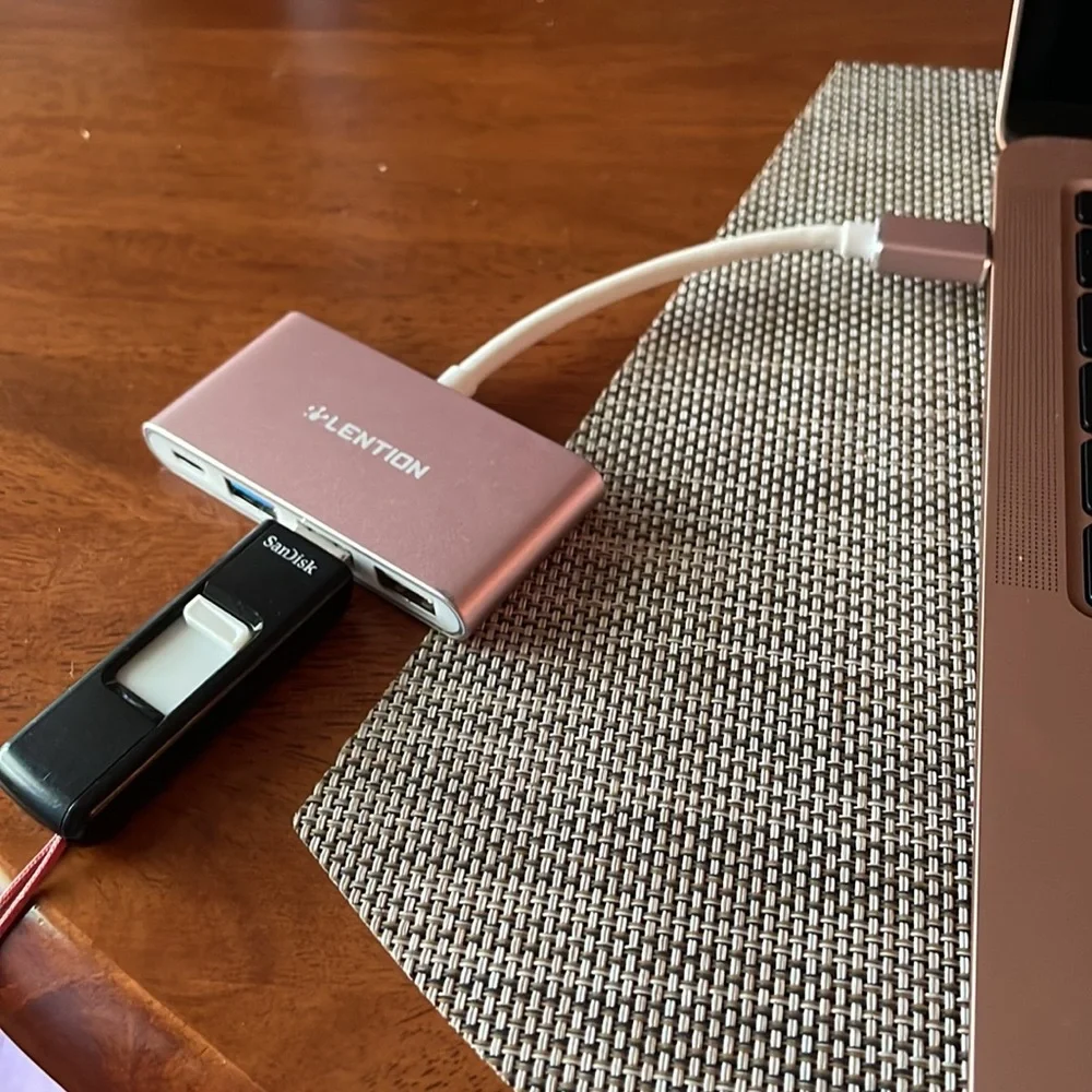 LENTION 4-in-1 USB-C Hub with Type C, USB 3.0, USB 2.0